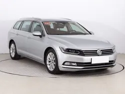 Srebrny Używany 2018 VW Passat Kombi | 73 999 zł (Dobra cena)