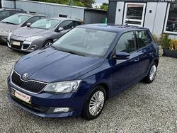 Niebieski ciemny (metalik) Używany 2015 Skoda Fabia Kombi | 21 900 zł (Uczciwa cena)