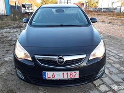 Czarny Używany 2011 Opel Astra Hatchback | 16 900 zł (Uczciwa cena)
