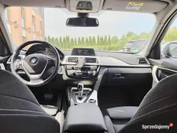 Czarny Używany 2017 BMW 318 Kombi | 48 500 zł (Uczciwa cena)