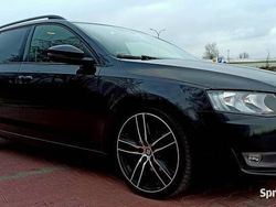 Czarny Używany 2013 Skoda Octavia Kombi | 22 900 zł (Drogi)