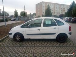 Biały Używany 2005 Citroën Xsara Picasso Minivan | 2500 zł (Dobra cena)