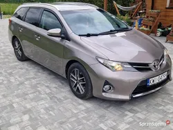 Srebrny Używany 2014 Toyota Auris Kombi | 37 100 zł (Uczciwa cena)