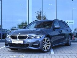 Szary mineralny metalizowany Używany 2021 BMW 320 Shadowline Kombi | 126 600 zł (Dobra cena)