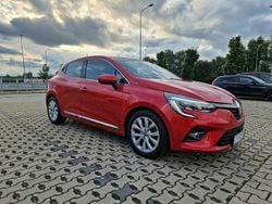 Czerwony Używany 2019 Renault Clio V Hatchback | 48 599 zł (Uczciwa cena)