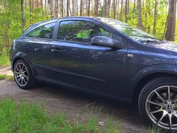 Granatowy Używany 2008 Opel Astra GTC Hatchback | 16 000 zł (Uczciwa cena)