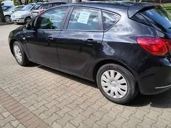 Czarny Używany 2014 Opel Astra Hatchback | 25 900 zł (Dobra cena)