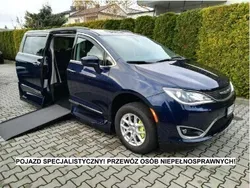 Niebieski Używany 2017 Chrysler Pacifica SUV | 139 000 zł