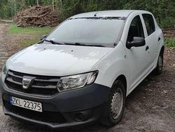 Biały Używany 2015 Dacia Sandero Hatchback | 11 500 zł (Uczciwa cena)