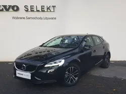Szary Używany 2018 Volvo V40 Kombi | 94 900 zł