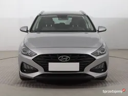 Szary Używany 2022 Hyundai i30 Kombi | 56 999 zł (Uczciwa cena)