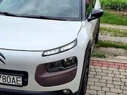 Biały Używany 2016 Citroën C4 Cactus PureTech Hatchback | 29 000 zł (Dobra cena)