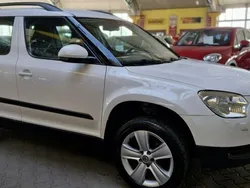 Biały Używany 2013 Skoda Yeti SUV | 32 900 zł (Dość drogi)