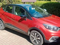Czerwony Używany 2017 Renault Captur SUV | 43 900 zł (Dobra cena)