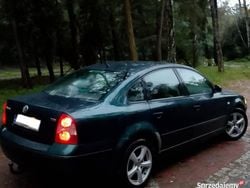 Zielony Używany 2000 VW Passat Sedan/Limuzyna | 2700 zł (Dobra cena)