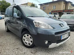 Grafitowy Używany 2010 Peugeot Partner Tepee Minivan | 24 900 zł