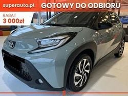 Czarny Nowe 2025 Toyota Aygo Style Hatchback | 80 900 zł (Dość drogi)