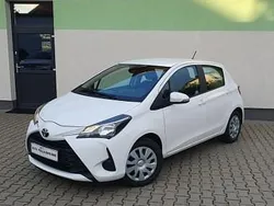 Biały Używany 2020 Toyota Yaris Active Hatchback | 28 400 zł (Super Cena)