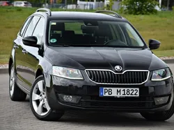 Czarny (metalik, perła) Używany 2015 Skoda Octavia Kombi | 42 900 zł (Uczciwa cena)