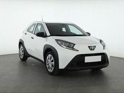 Biały Używany 2022 Toyota Aygo Hatchback | 52 999 zł (Dość drogi)