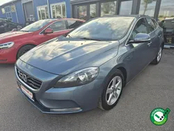 Niebieski Używany 2013 Volvo V40 Kombi | 34 900 zł (Uczciwa cena)