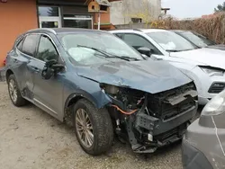 Niebieski ciemny Używany 2022 Ford Kuga SUV | 31 900 zł
