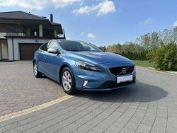 Niebieski Używany 2015 Volvo V40 Kombi | 35 800 zł (Uczciwa cena)