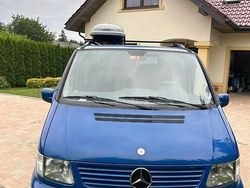 Niebieski Używany 1999 Mercedes V220 Minivan | 29 000 zł