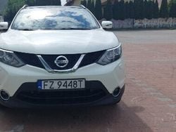 Biały Używany 2017 Nissan Qashqai Tekna SUV | 51 000 zł (Dość drogi)