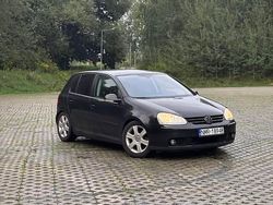 Czarny Używany 2005 VW Golf V Hatchback | 14 000 zł (Dość drogi)