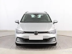 Srebrny Używany 2022 VW Golf VIII Kombi | 72 999 zł (Uczciwa cena)