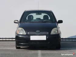 Czarny Używany 1999 Toyota Yaris Hatchback | 3499 zł (Uczciwa cena)