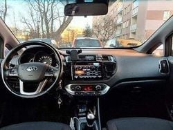 Inny kolor Używany 2015 Kia Rio Hatchback | 35 550 zł (Dość drogi)