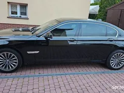 Czarny Używany 2012 BMW 740L Sedan/Limuzyna | 70 500 zł