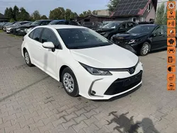 Biały (metalik) Używany 2023 Toyota Corolla Sedan/Limuzyna | 67 900 zł