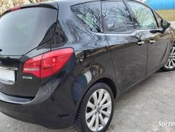 Czarny Używany 2010 Opel Meriva Minivan | 19 900 zł (Uczciwa cena)