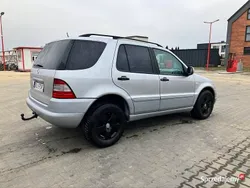 Srebrny Używany 2001 Mercedes ML430 SUV | 19 000 zł