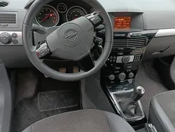Używany 2009 Opel Astra GTC | 13 500 zł (Dobra cena)