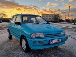 Zielony Używany 1997 Kia Pride Hatchback | 3900 zł