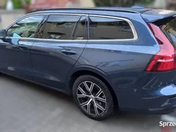 Używany 2023 Volvo V60 Core Kombi | 159 000 zł