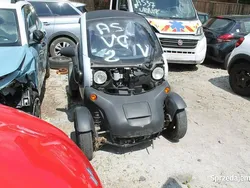 Czarny Używany 2017 Renault Twizy Hatchback | 12 900 zł