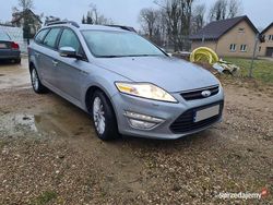 Niebieski Używany 2011 Ford Mondeo Kombi | 23 250 zł (Uczciwa cena)