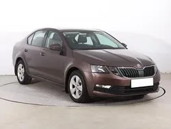 Brązowy Używany 2018 Skoda Octavia Hatchback | 59 499 zł (Uczciwa cena)