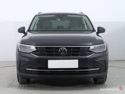 Szary Używany 2022 VW Tiguan SUV | 105 999 zł (Uczciwa cena)