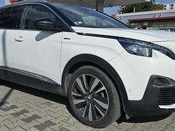 Biały Używany 2017 Peugeot 5008 Minivan | 49 900 zł (Uczciwa cena)