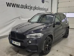 Czarny (metalik) Używany 2017 BMW 220 SUV | 100 000 zł