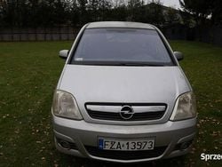 Srebrny Używany 2006 Opel Meriva Minivan | 5999 zł (Dość drogi)