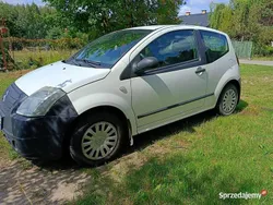Biały Używany 2004 Citroën C2 Hatchback | 4300 zł (Dość drogi)