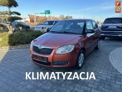 Pomarańczowy (metalik) Używany 2009 Skoda Fabia Hatchback | 16 900 zł