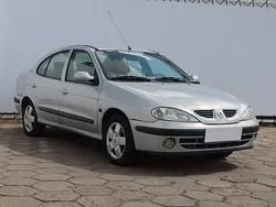 Srebrny Używany 2003 Renault Mégane II Sedan/Limuzyna | 2499 zł